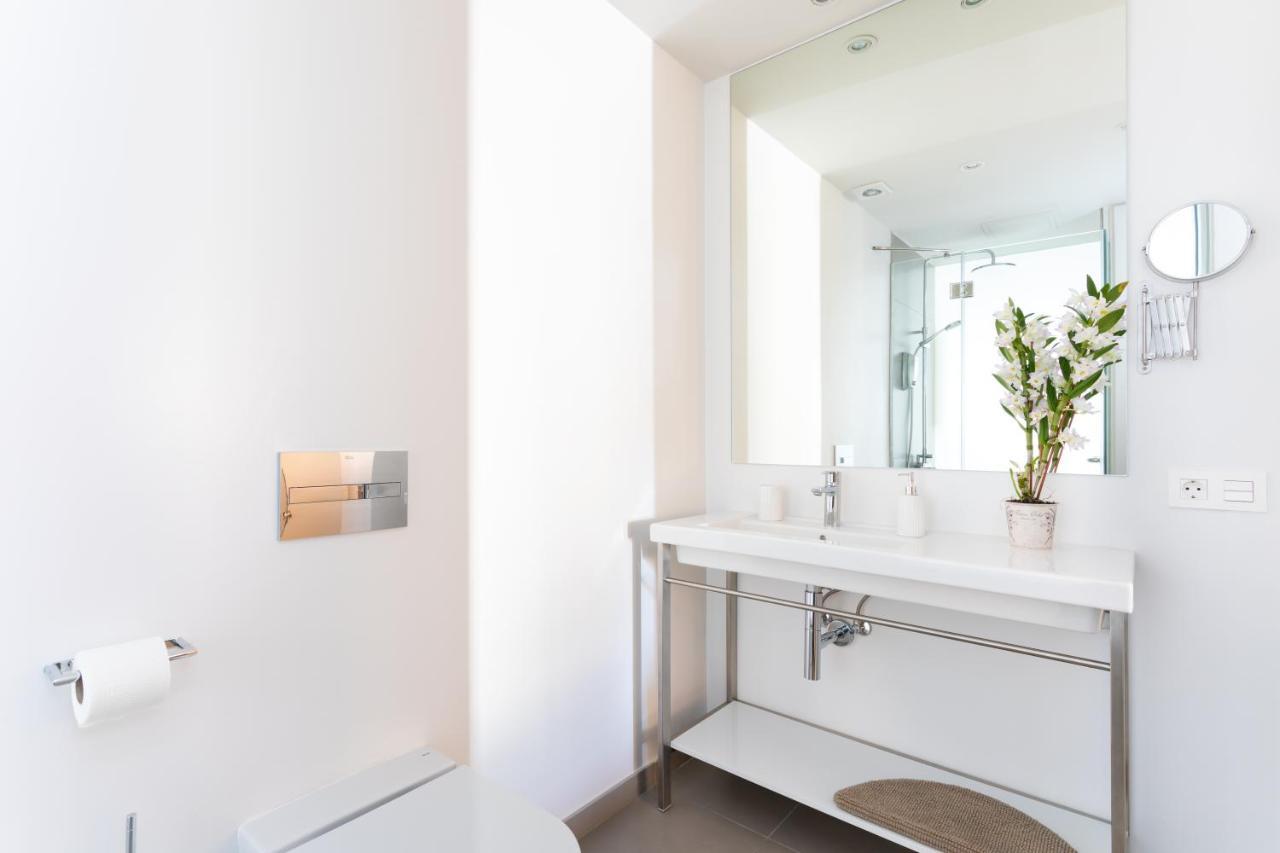 Rooms & Suites Loft 2H Deluxe Edition Arrecife ภายนอก รูปภาพ
