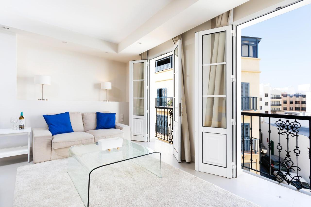 Rooms & Suites Loft 2H Deluxe Edition Arrecife ภายนอก รูปภาพ