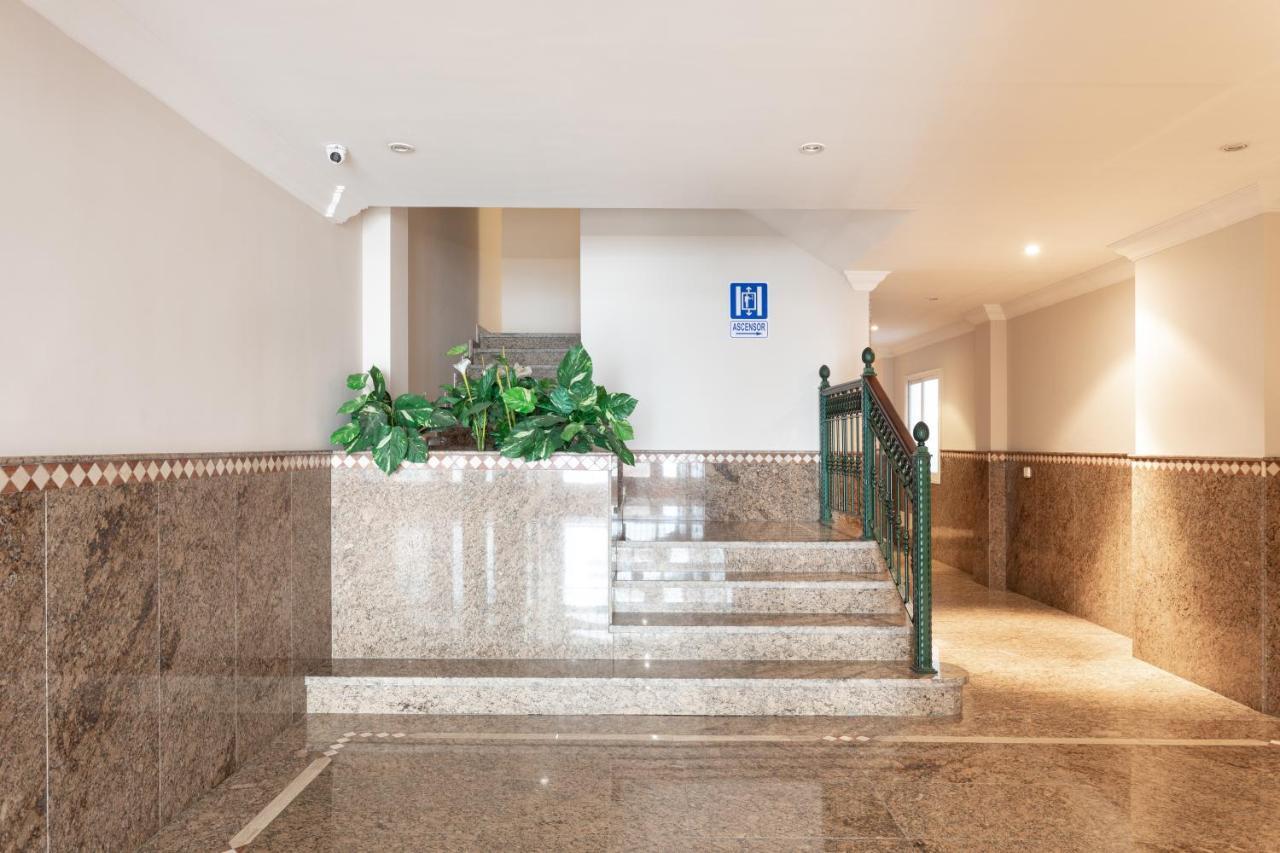 Rooms & Suites Loft 2H Deluxe Edition Arrecife ภายนอก รูปภาพ